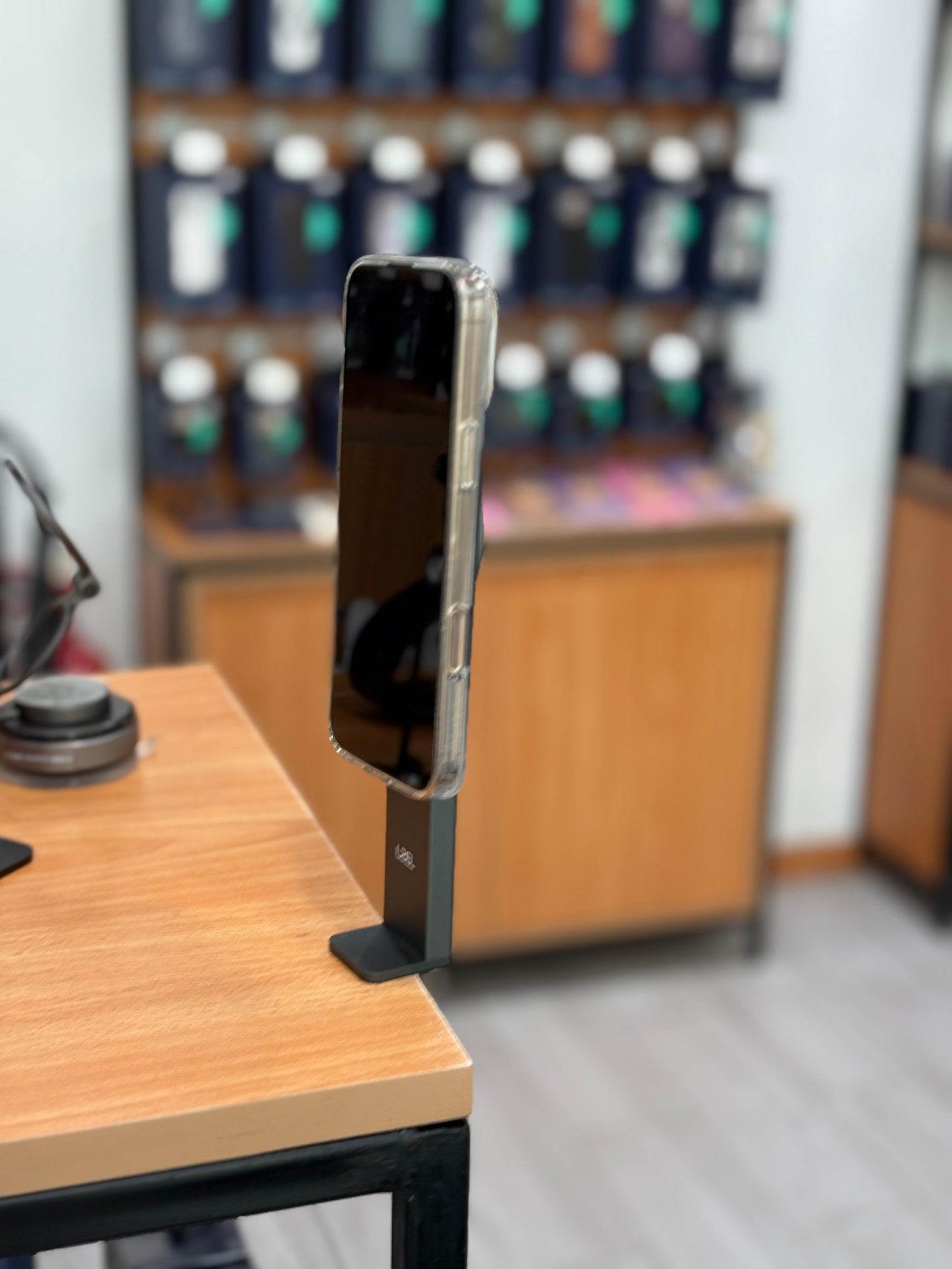 LZEL MagDrive MagSafe Aluminum Airplane Phone Holder 360°