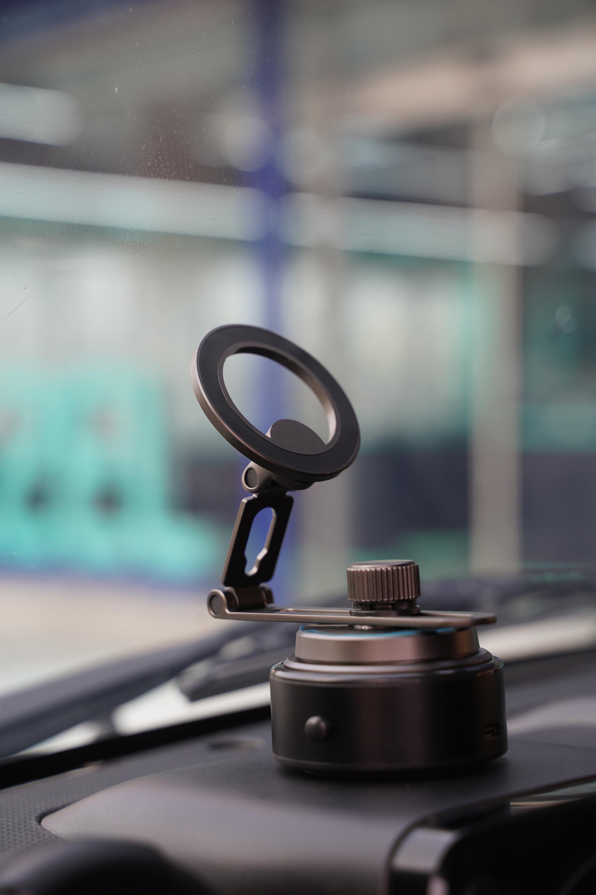 Asli Supravox X3 360° Vacuum Suction Cup Phone Mount – Black